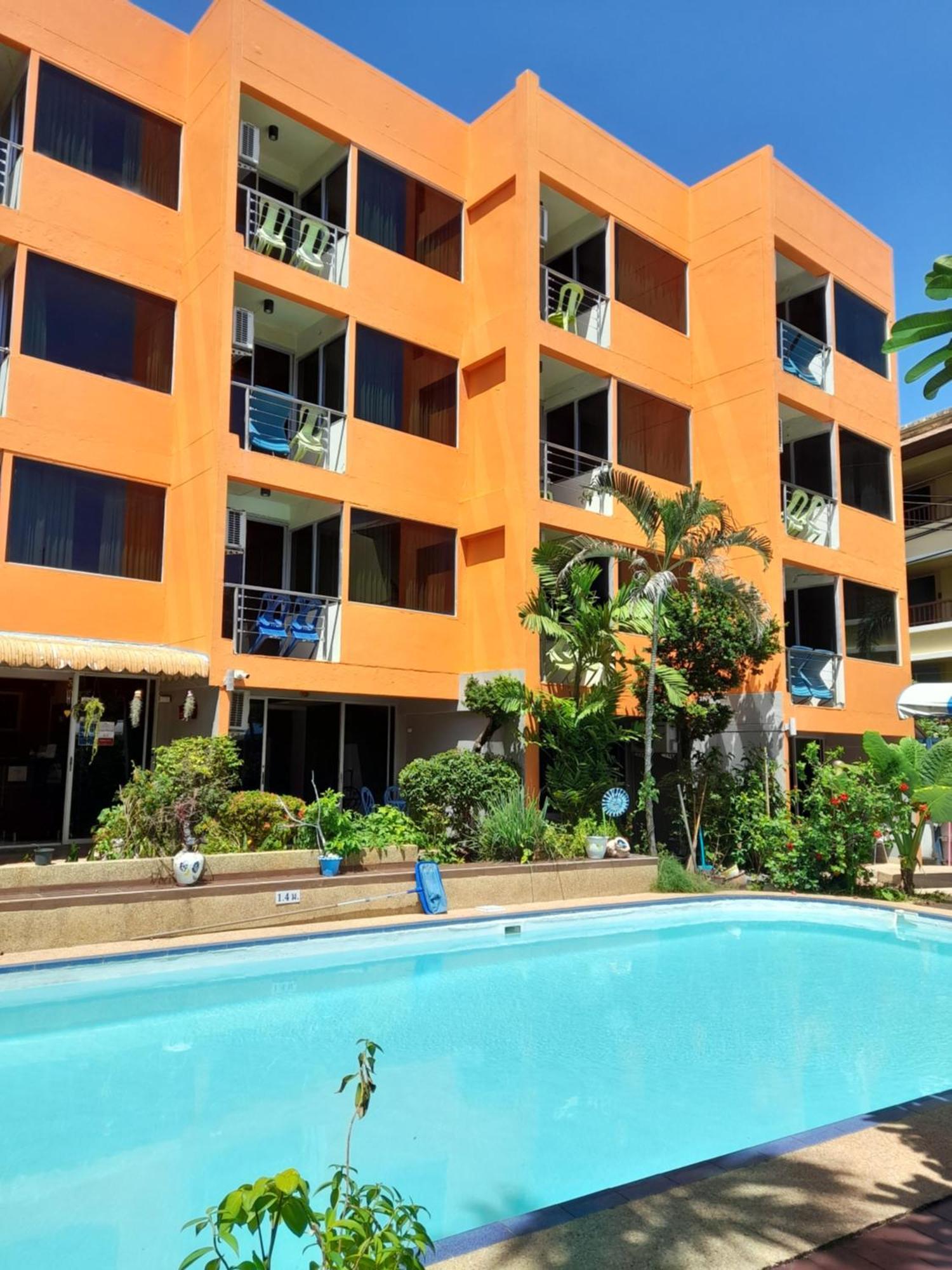 Porterhouse Beach Hotel Patong Exteriör bild
