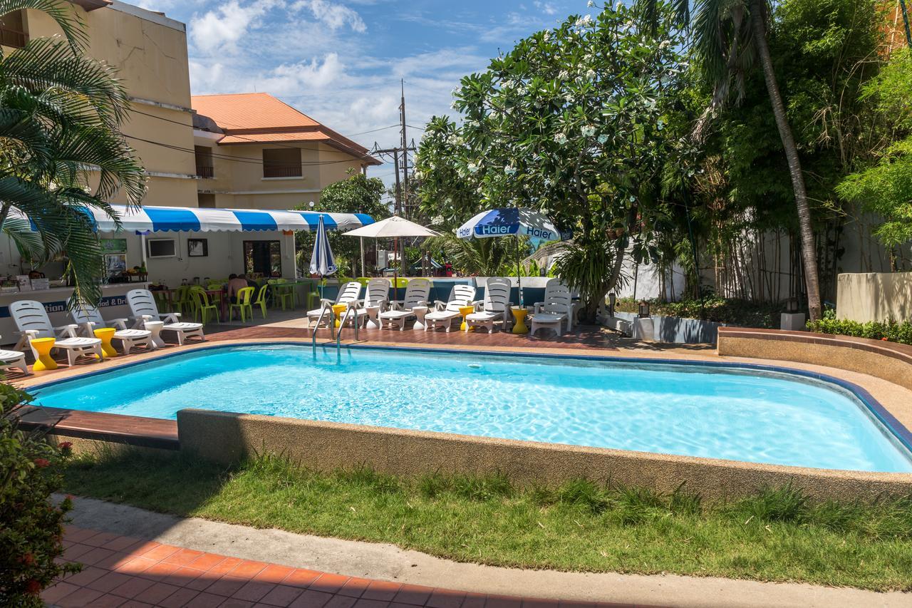 Porterhouse Beach Hotel Patong Exteriör bild